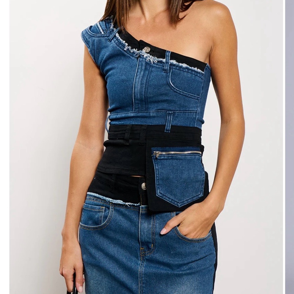 AKIRA LET IT HAPPEN DENIM ONE SHOULDER TOP